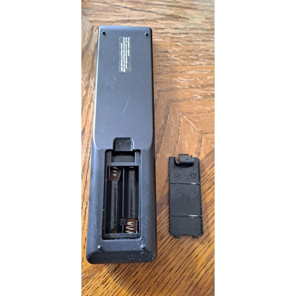 INSIGNIA NS-RC03A-13‎ Remote Control
